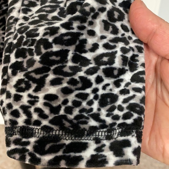 Kim Rogers’ animal print gray blk velvet jacket - Size PS - Picture 8 of 11